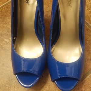 Deba Electric Blue Peep Toe Heels size 8